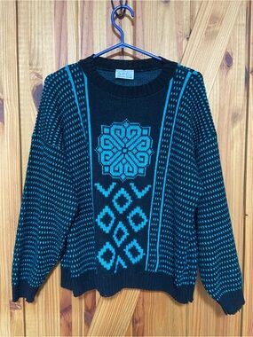Vintage 80’s Teal, black Patterned Crewneck Sweater made in USA retro
